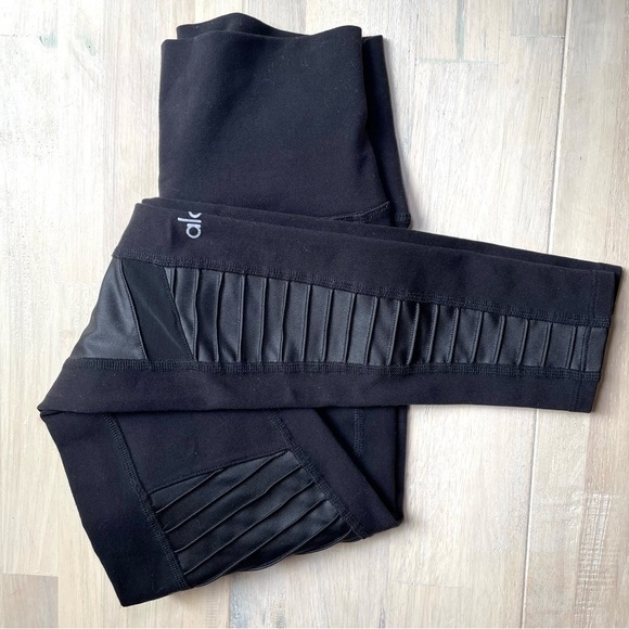 ALO Yoga Pants - Alo Yoga High-Waist Moto Legging Black XS